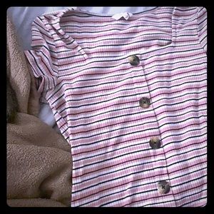 Women’s pink & black stripe shirt 💘